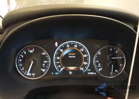 2017 Buick Lacrosse Essence z USA, uszkodzony, nr VIN 1G4ZP5SS8HU148637